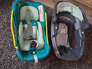 Babyschale Maxi Cosi mit Isofix Bild 2