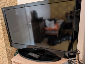 Toshiba Colour TV Modell 40LV685D Bild 2