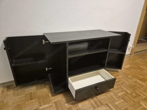 Praktischer, rollbarer TV-Stereo-Kasten Bild 4