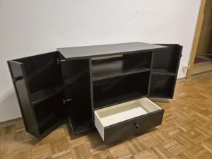Praktischer, rollbarer TV-Stereo-Kasten Bild 5