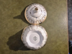 Porzellan Schüssel mit Deckel von PT Bavaria Tirschenreuth Bild 2