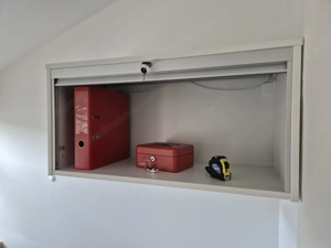 Rolladen-Hängeschrank, absperrbar, 84 x 42 x 36 cm Bild 2