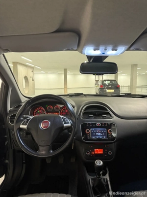 Fiat Grande Punto FIAT Punto 1.4 Natural Power Klein-  Kompaktwagen 2018 Sitzheizung Tempomat Bild 6