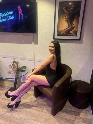 Lori - Lustvoll Bild 2