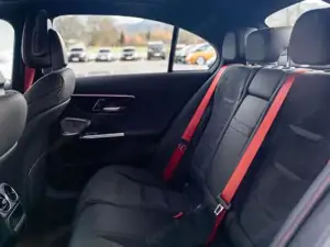 Mercedes-Benz C 43 AMG Bild 12