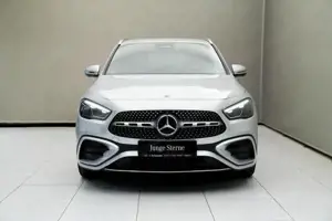 Mercedes-Benz GLA 200 d 4MATIC W-Paket Sport SpurW ParkAss. Bild 3