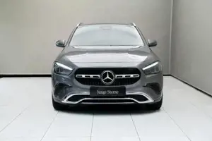 Mercedes-Benz GLA 180 d LM KAM SpurW ParkAss. SpurH Navi KlimaA Bild 2