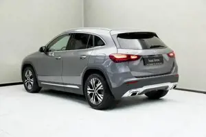 Mercedes-Benz GLA 180 d LM KAM SpurW ParkAss. SpurH Navi KlimaA Bild 9