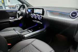 Mercedes-Benz GLA 180 d LM KAM SpurW ParkAss. SpurH Navi KlimaA Bild 7