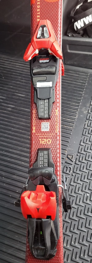 Zu verkaufen gut erhaltene Ski und 2 Skischuhe  Bild 2