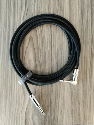 E-Gitarre mit Amp & Zubehör Bild 4