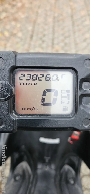 Yamaha Aerox Naked 50ccm  Bild 2