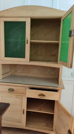 Buffet Anrichte 100 Jahre alt  Bild 2