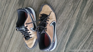 Hallenturnschuhe Gr. 38,5 Nike Bild 2