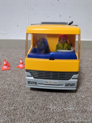 Kipplaster Playmobil Kinderspielzeug  Bild 2