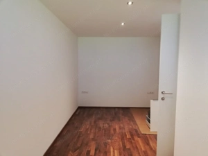 Lichtdurchflutete 2-Zimmer-Wohnung mit großem Balkon & Parkplatz in Bürs Bild 5