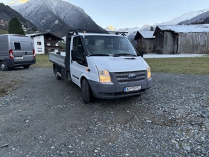 Ford Pritsche 350L Bild 3