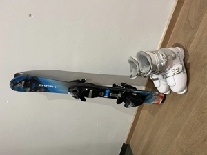 Schi (87cm) & Schischuhe (200 205) für Kinder 