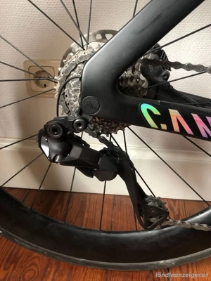 Canyon Aeroad CF SLX 8 Disc Di2 2023  Bild 10