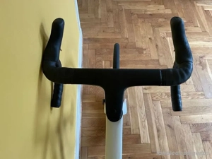 CANYON Ultimate CF SL 8 Aero (2024)   Ca. 7,53 kg (Größe M) Bild 5