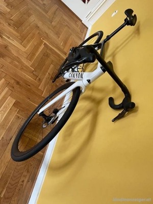 CANYON Ultimate CF SL 8 Aero (2024)   Ca. 7,53 kg (Größe M) Bild 9