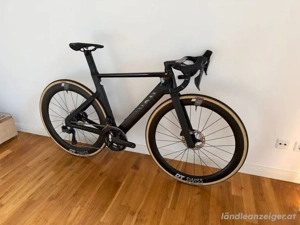 Canyon Aeroad CF SLX 8 Disc Di2 2023 (Gewicht: 7,8 kg, laut Originalspezifikationen) Bild 6