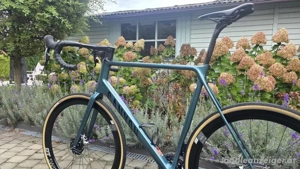 Canyon Ultimate CF SLX 9 Disc eTap 2021 (Gewicht: ca. 7,2 kg) Bild 3