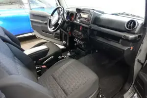 Suzuki Jimny Bild 12