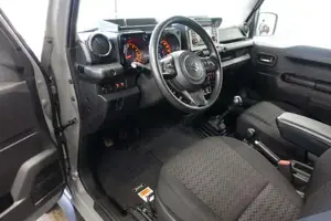 Suzuki Jimny Bild 5