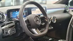 Mercedes-Benz A 180 Bild 18