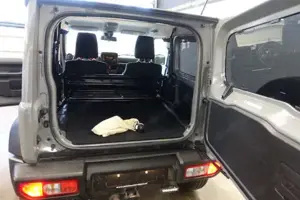 Suzuki Jimny Bild 19