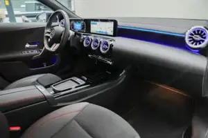 Mercedes-Benz CLA 180 Bild 8