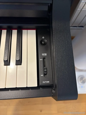 Yamaha Digitalpiano Clavinova CLP 645 Bild 4
