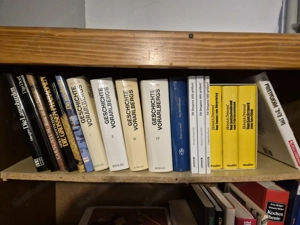 Flohmarkt mit Produkten ab Euro 1, - (Teil 9)