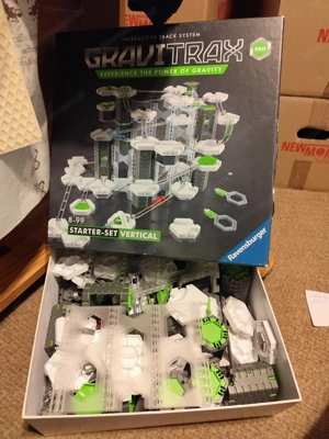 Gravitrax Starterset vertical  Bild 2