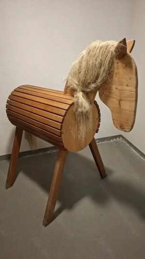 Holzpferd vom Bregenzerwälder Tischler Bild 3