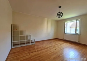 4,5 Zi Whg mit Balkon Bild 3