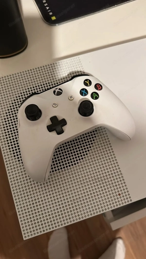 Xbox One S Bild 2