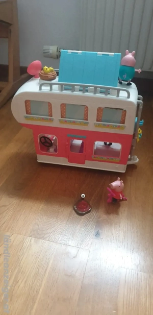 Hasbro Peppa Wutz Wohnmobil  Bild 2