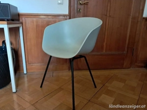 4 HAY Designerstühle About A Chair Bild 4
