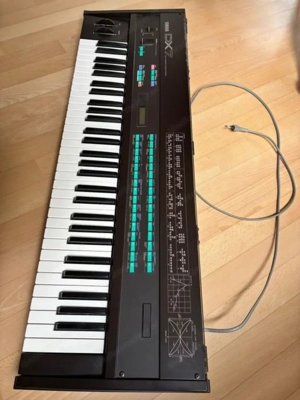 Yamaha DX7 Synthesizer Bild 3