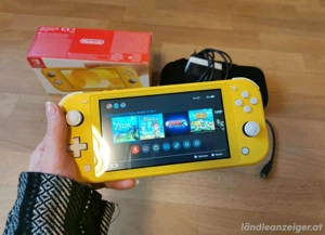 Gelbe Nintendo Switch Lite in exzellentem Zustand. Bild 2