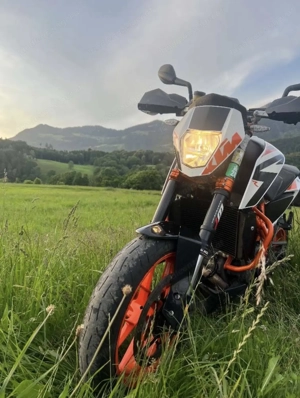 Naked Bike Ktm 690 Duke R  Bild 3