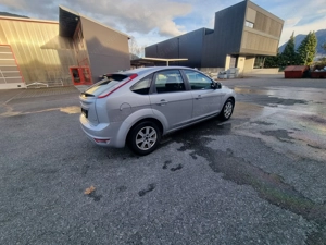 Ford focus zu verkaufen - top zustand Bild 9