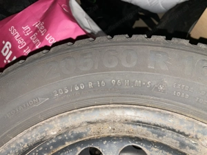 Winterreifen auf Stahlfelge  Bild 6