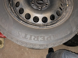 Winterreifen auf Stahlfelge  Bild 4