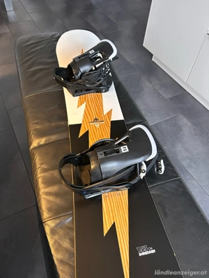 Snowboard SHREDDER  153 cm mit Bindung  Bild 2