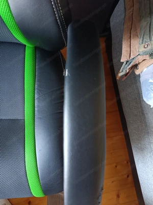 Gaming Stuhl - leichte Gebrauchsspuren Bild 3