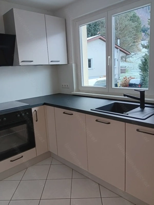 Lichtdurchflutete 3 Zimmerwohnung, natur- und grenznah Bild 2