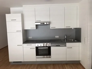 Schöne Kleinwohnung in Kleinwohnanlage in zentraler Lage Bild 2